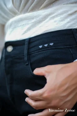 Femme Le Temps des Cerises Coupe Regular-Collab @Yasmine.Zeroc Amour 400/18 Mom Taille Haute 7/8Eme Jeans Noir N°1