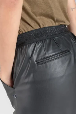 Femme Le Temps des Cerises Pantalons & Chinos-Pantalon Mineta En Simili Cuir Noir